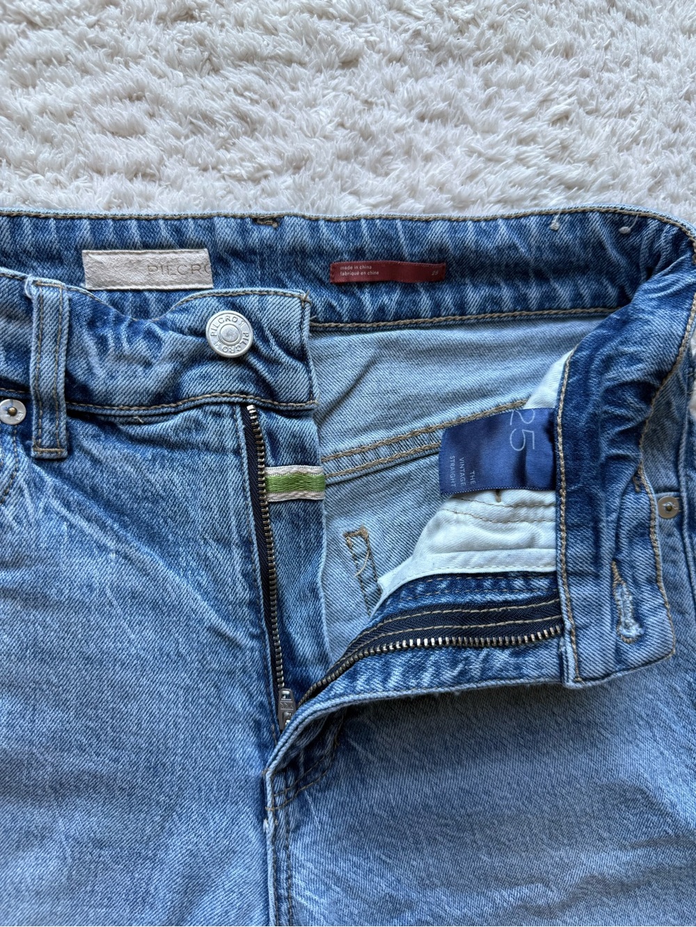 Anthropologie Pilcro The Vintage Straight Light Wash Blue Jeans - NWOT